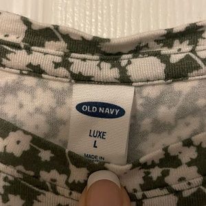 Old Navy Qtr Sleeve top